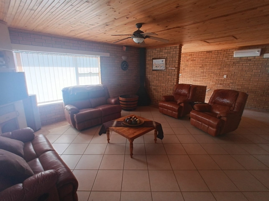 To Let 3 Bedroom Property for Rent in Dana Bay Western Cape